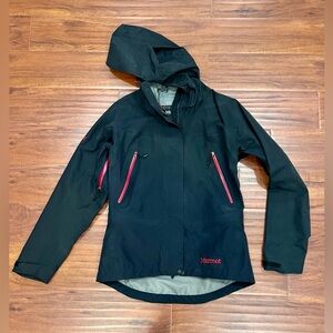 New with tags Marmot Goretex Shell jacket coat size S